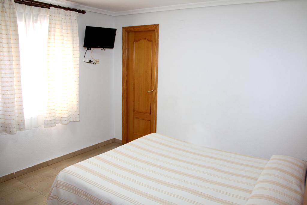 Hostal Restaurante La Masia Vila-real Exteriör bild