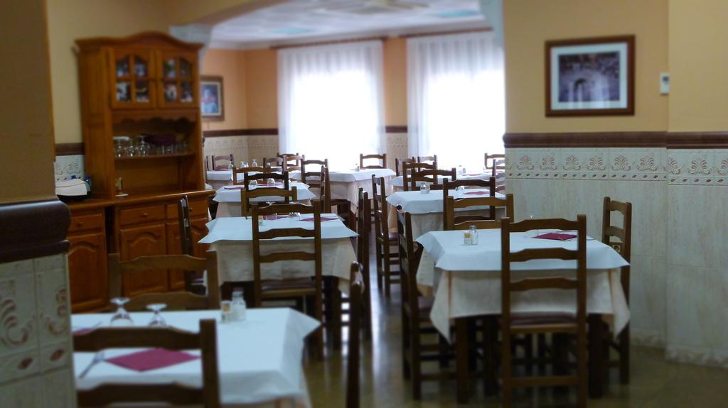 Hostal Restaurante La Masia Vila-real Exteriör bild